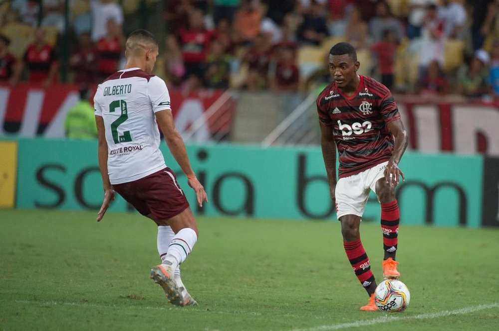 Quais são os clubes europeus interessados em Ramon, jovem do Flamengo?