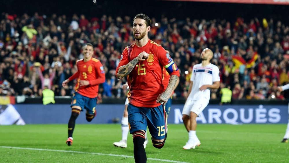 Ramos equals Casillas' Spain caps record. GOAL