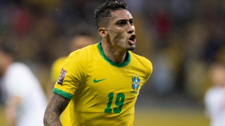 Por que Raphinha e Gabriel Magalhães foram cortados da seleção brasileira?