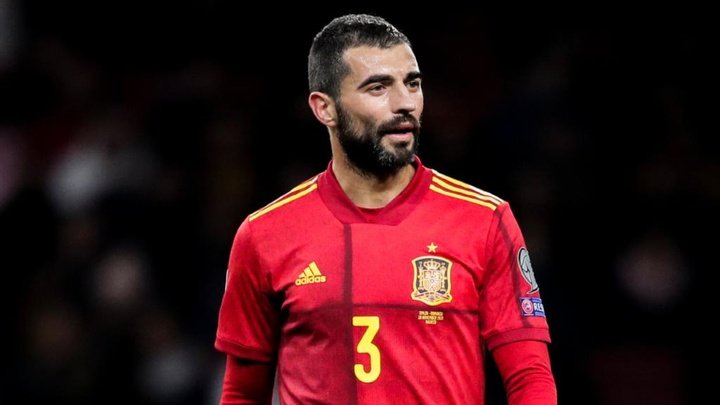 Spain call in veteran Raul Albiol before youngsters get chance to impress