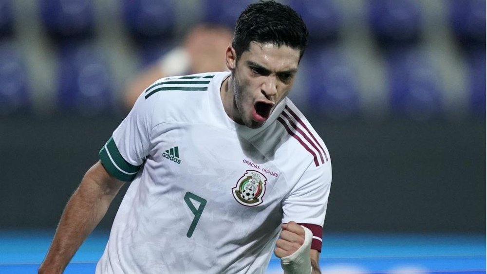 Mexico 3-2 South Korea: Jimenez sparks quick-fire treble for Martino's side