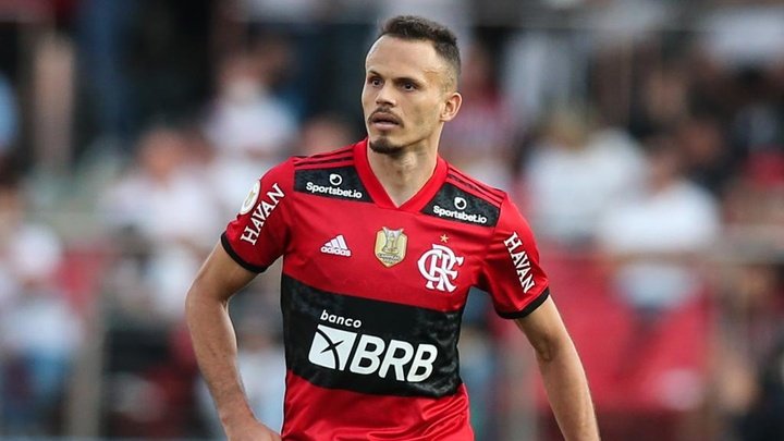 Inter fecha a contratação de Renê, do Flamengo