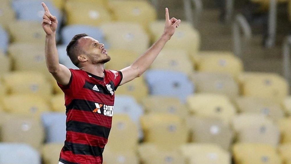 Renê culpa companheiros por gol do Flamengo