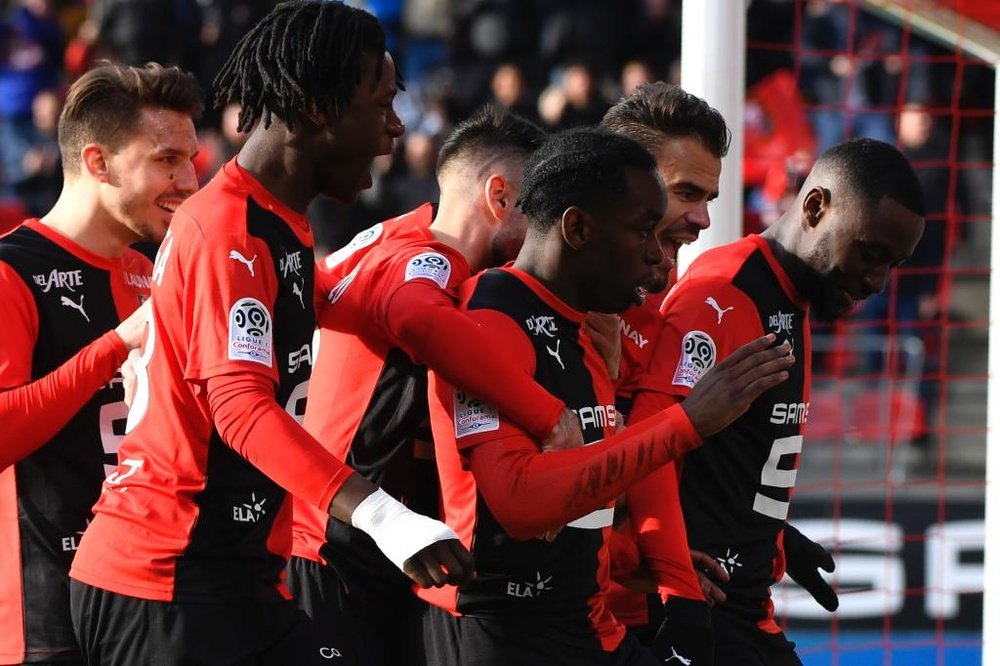 Rennes et Toulouse stoppent les entraînements à leur tour. GOAL