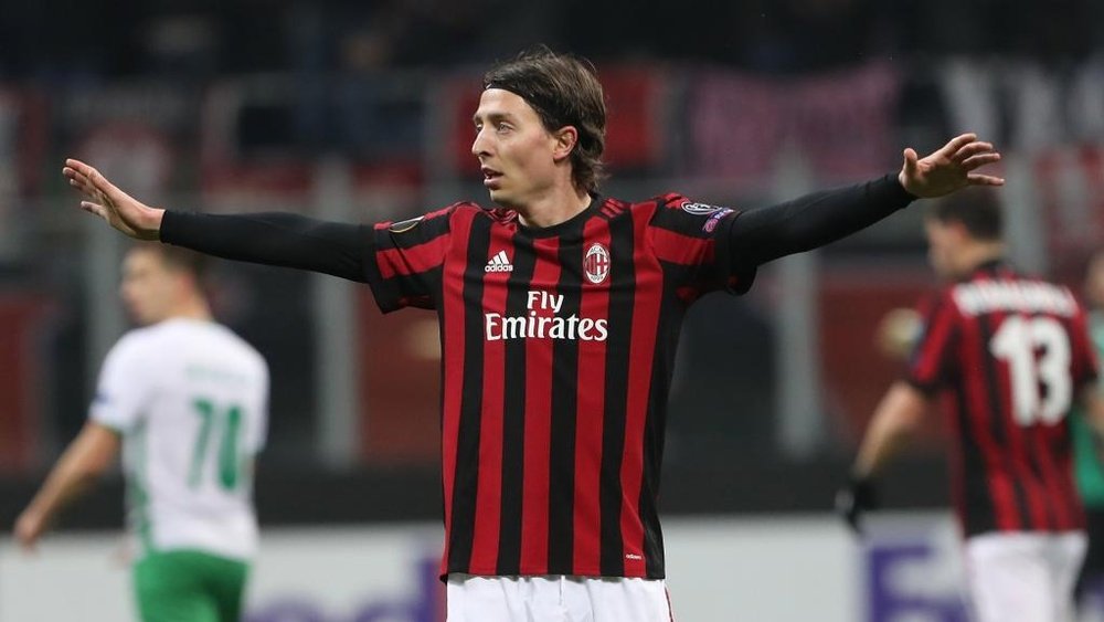 Retiring Montolivo 'disrespected' but holds no grudge with AC Milan. GOAL