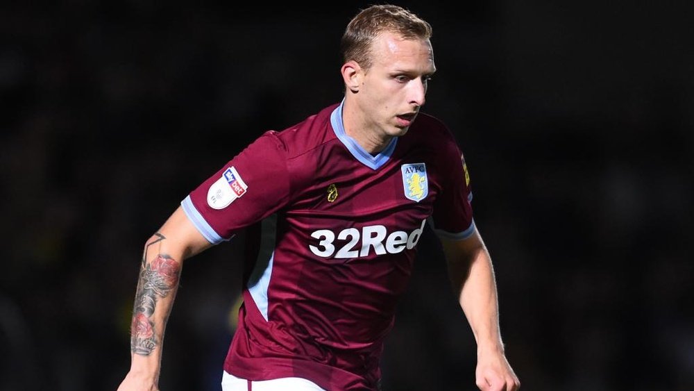 De Laet is going down under. GOAL
