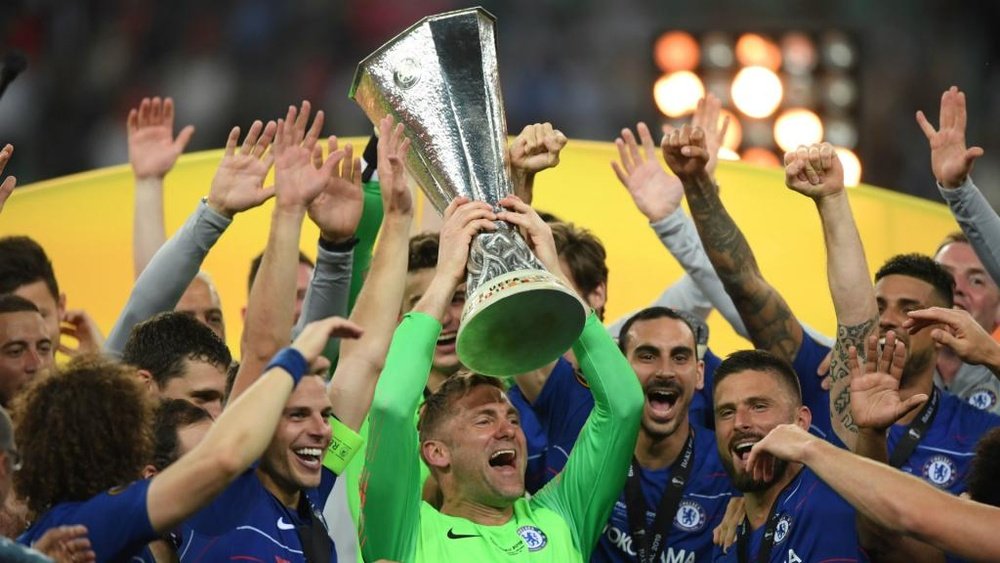 Robert Green with the Europa League trophy. GOAL