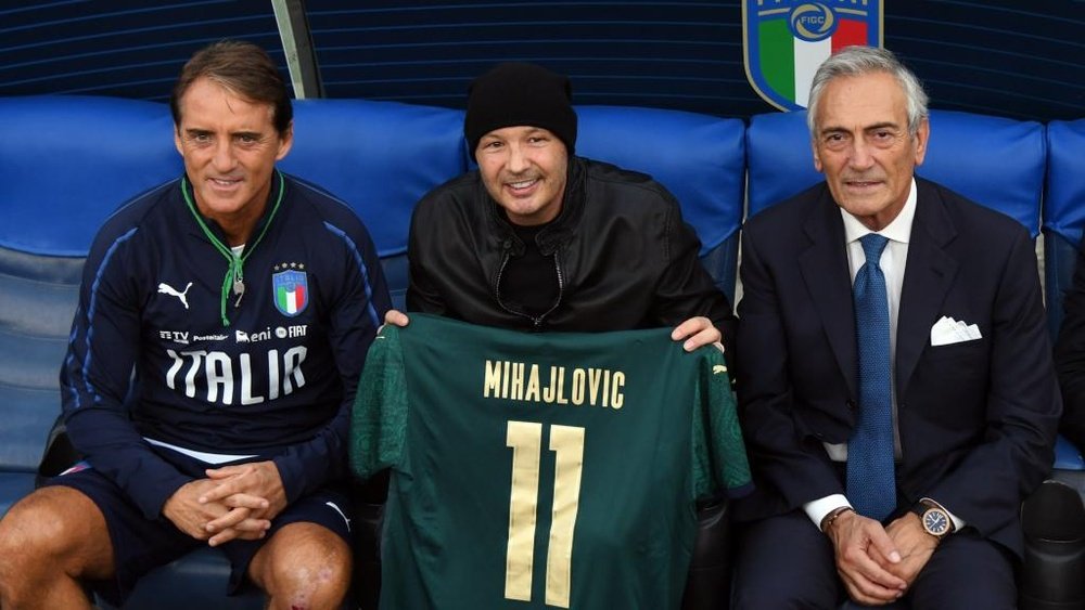 Sinisa e Mancini hanno entrambi giocato nella Sampdoria. Goal