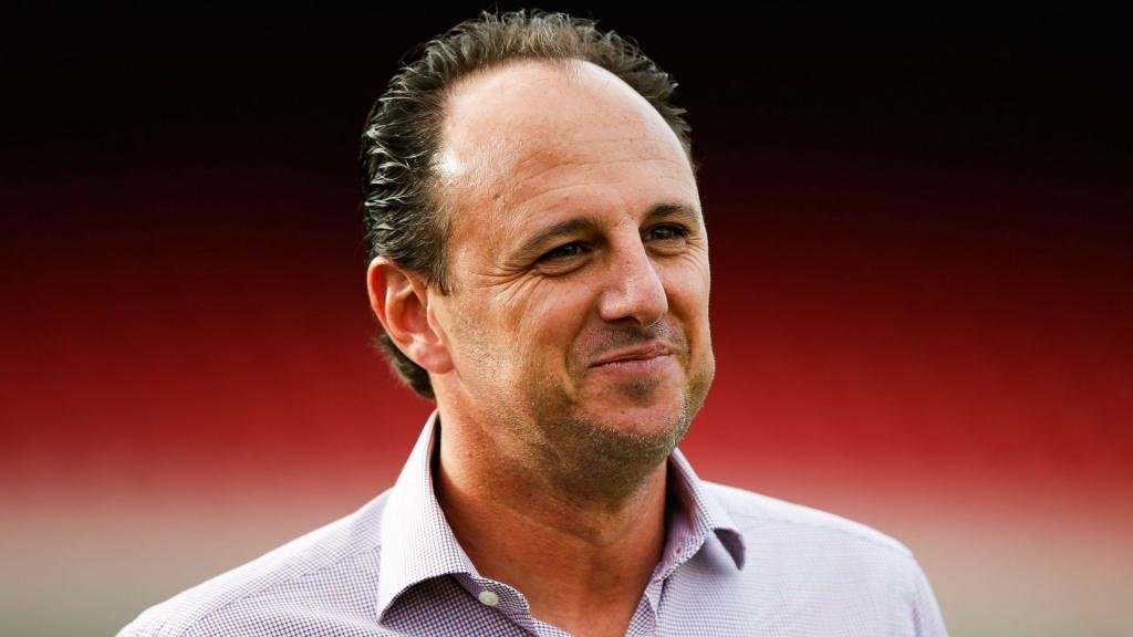 Em pouca horas, Marcos Braz fechou com Rogério Ceni que agrada a todos no Flamengo, até Dome.