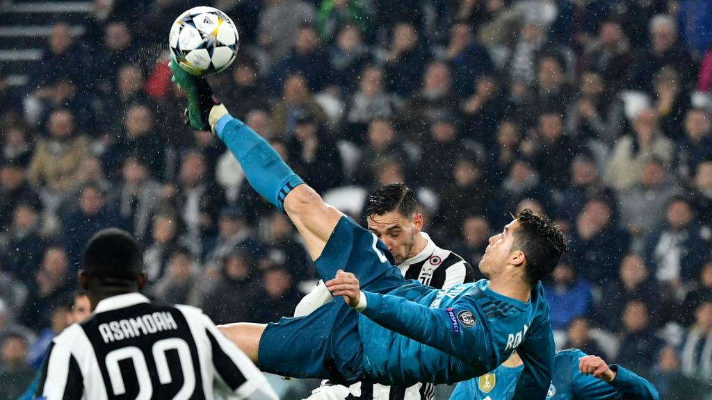 Ronaldo rates sex with girlfriend Rodriguez above best goal