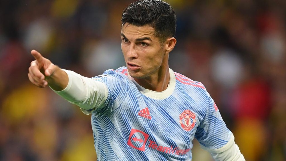 Ronaldo quitte son luxueux manoir quelques jours après y avoir emménagé. Goal