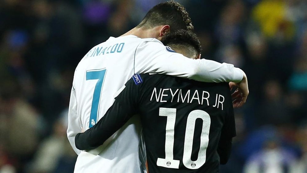 Ronaldo tips Neymar to stay at PSG. GOAL
