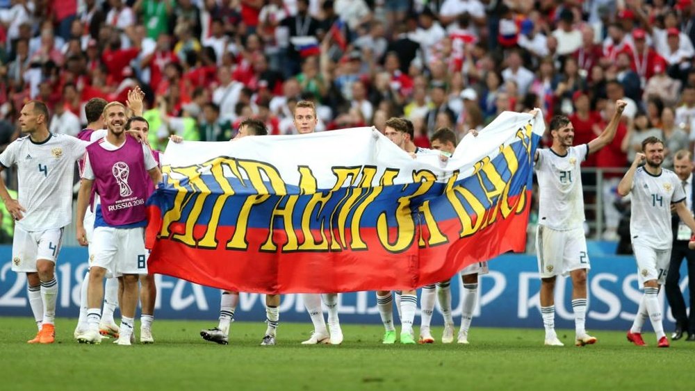Moscow streets alive as Russia knock out Spain. Goal
