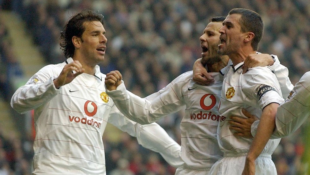 Keane believes Giggs would be worth £2billion in the modern transfer market. GOAL