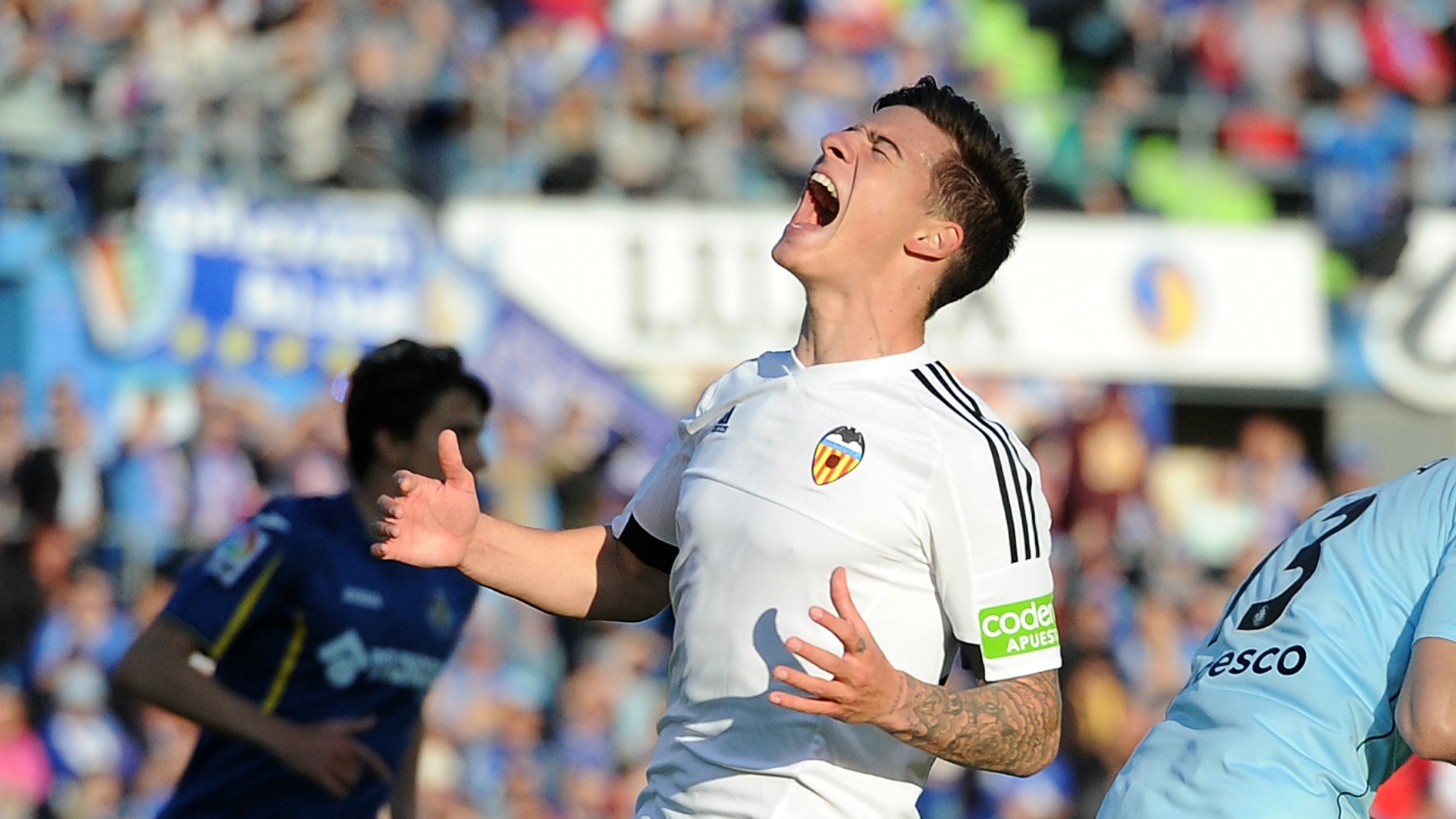 Santi Mina is very angry. Goal