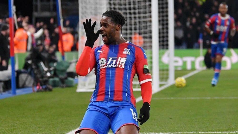 Schlupp scored for Palace. GOAL