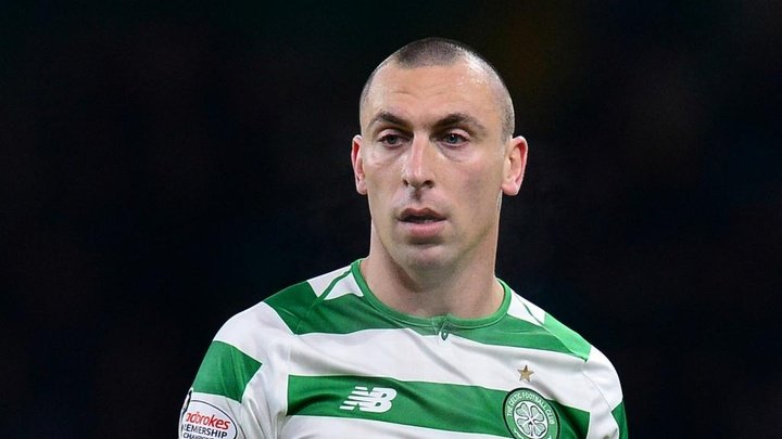 Scott Brown signs contract extension