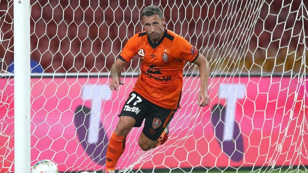 McDonald extends Mariners' misery. Goal