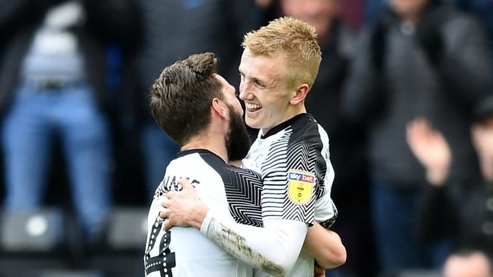 Derby County 3-0 Blackburn Rovers: Sibley scores stunner on full league debut