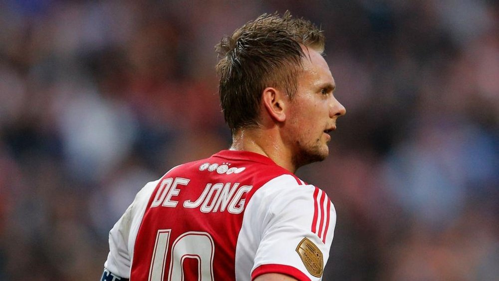 Siem de Jong has joined Sydney on loan. Goal