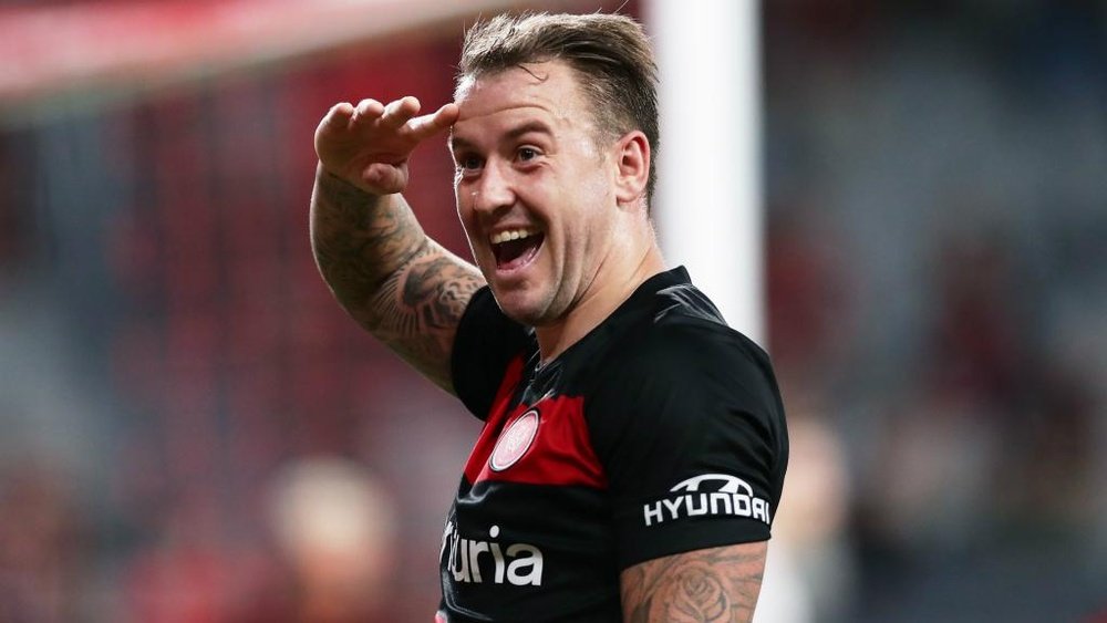 Wanderers thrash Adelaide in seven-goal thriller. GOAL