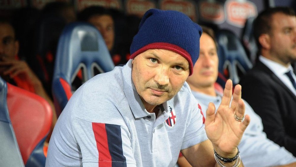 Les joueurs de Bologne ont célébré Mihajlovic à l’hôpital après leur victoire. Goal