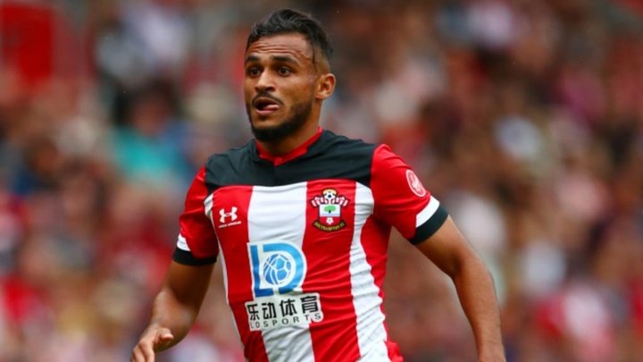 Southampton winger Boufal injures toe running into table