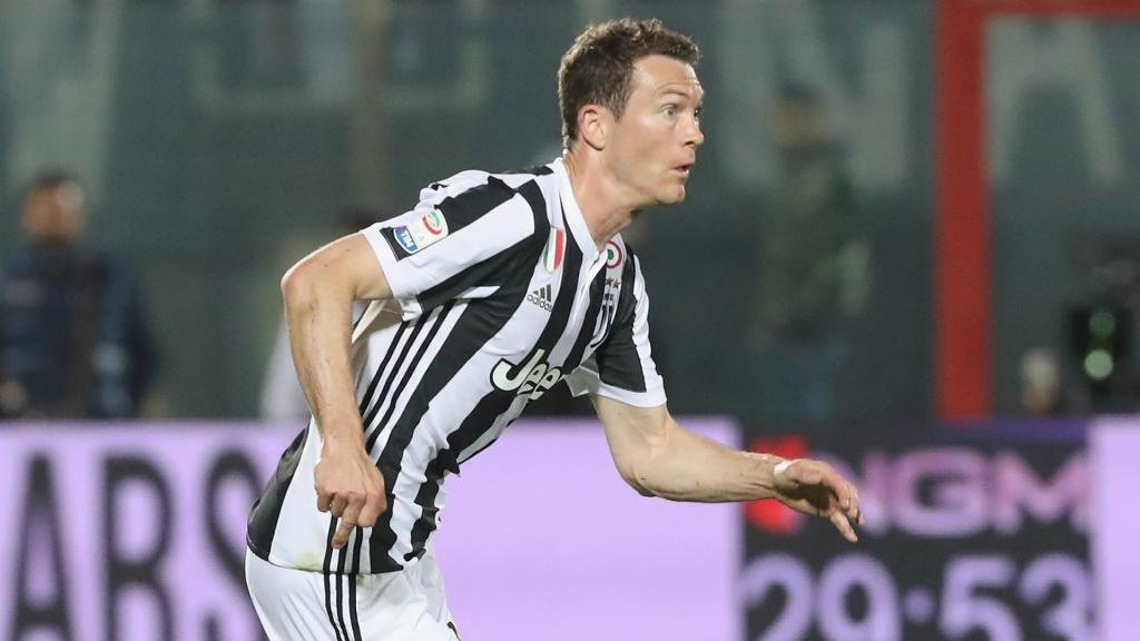 Lichtsteiner: I'm leaving Juventus and Serie A