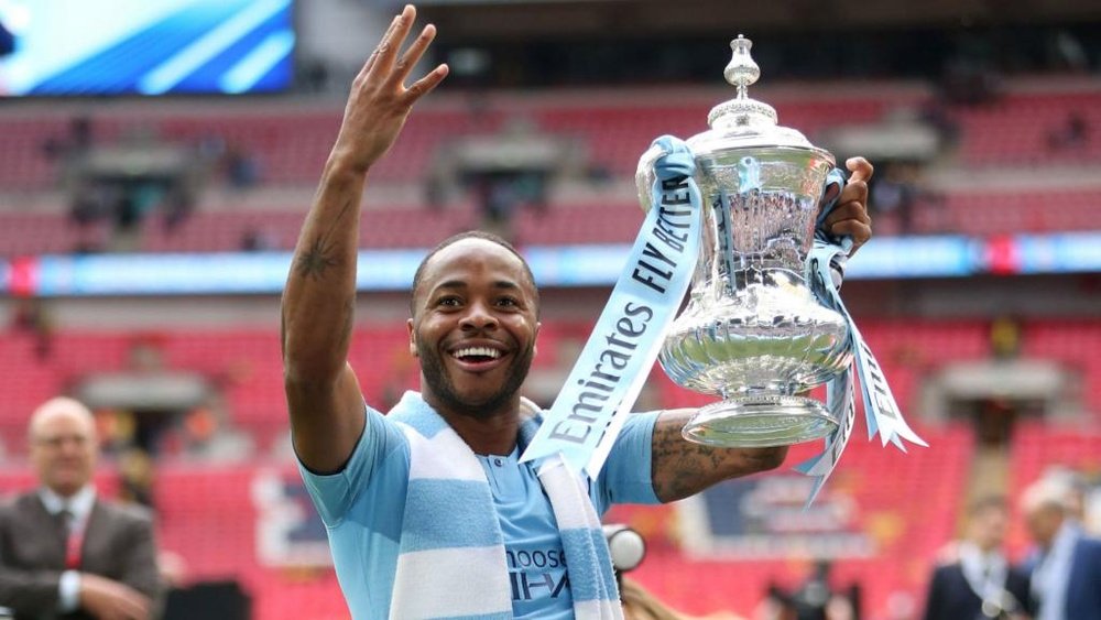 Sterling: Lack of awards shows a disrespect to Man City. GOAL