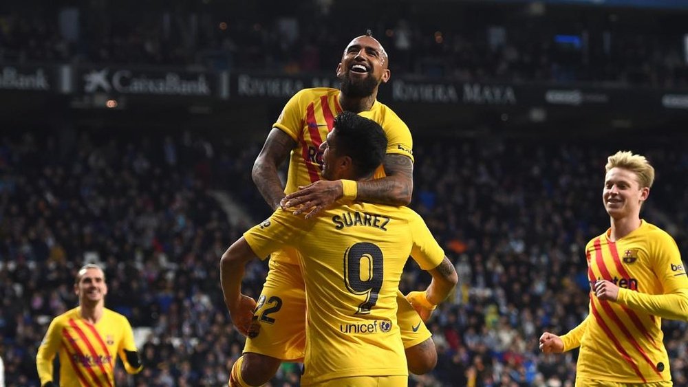 Suarez trattiene Vidal: 'Spero che resti al Barça'