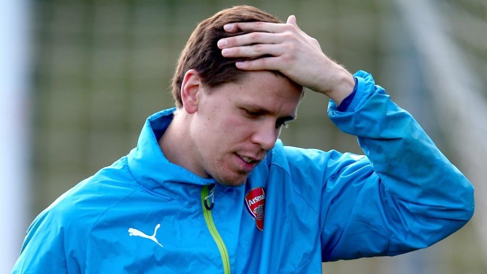 Comment Szczesny a perdu sa place à Arsenal à cause d'une cigarette. Goal