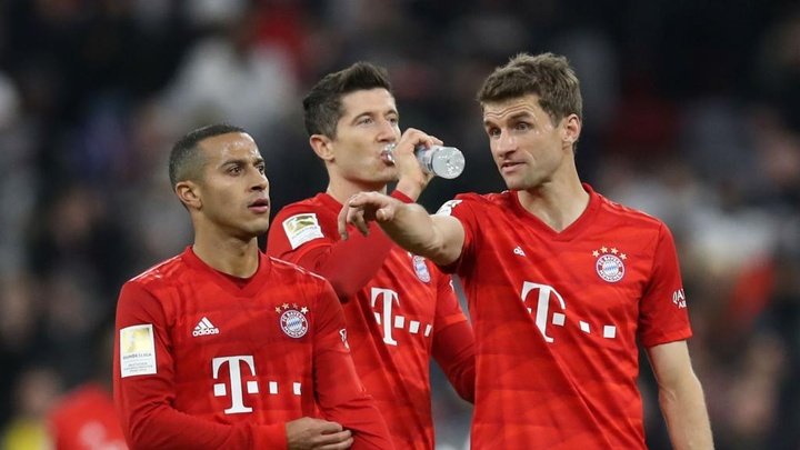 Thiago and Gulacsi each frustrated after Bayern-Leipzig stalemate