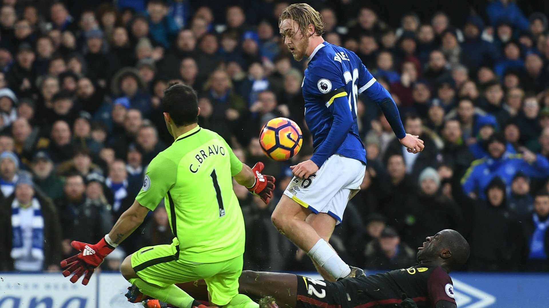Davies and Lookman aren't the big men of Everton, warns Koeman