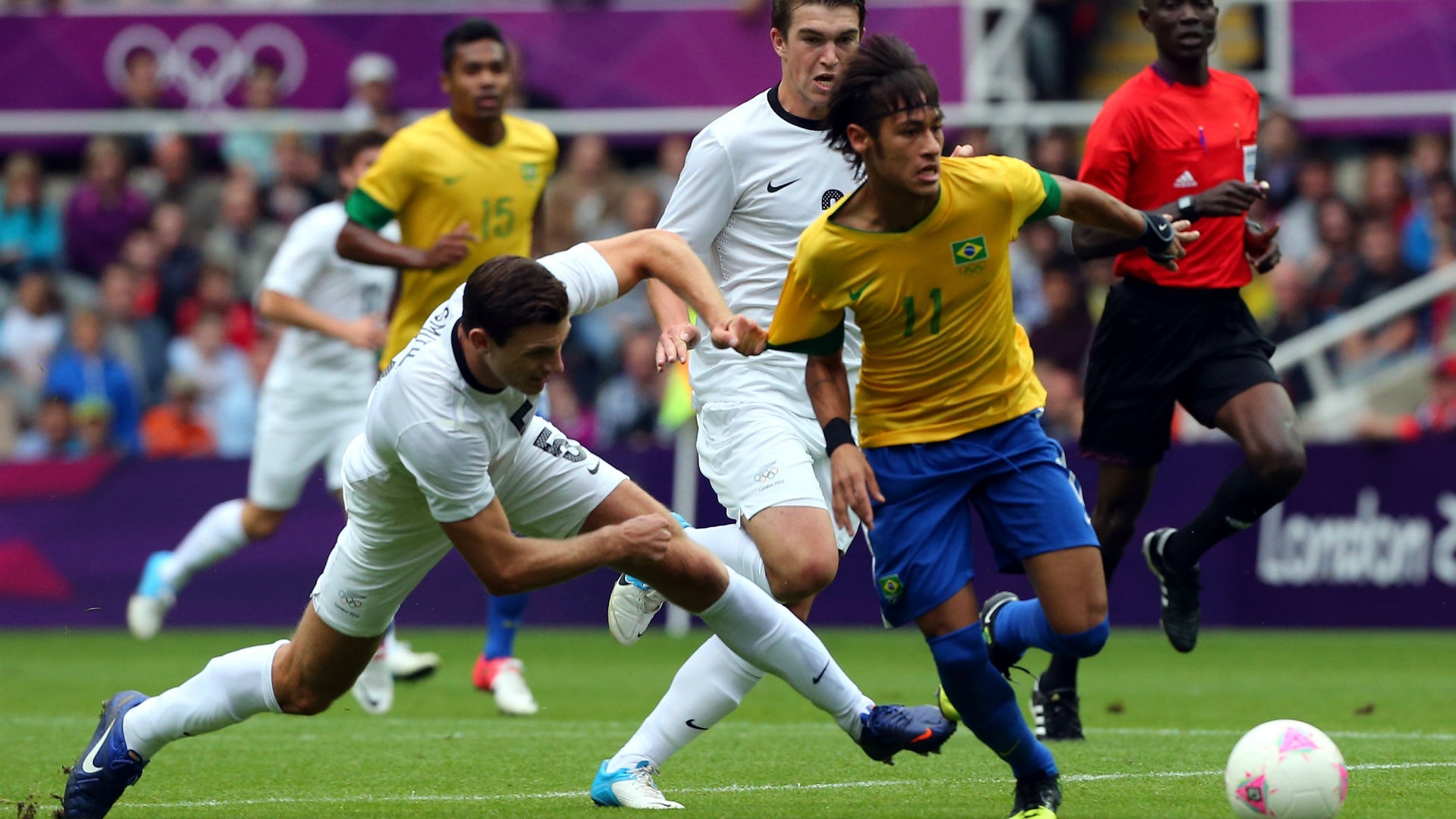 New Zealand's Smith ready for Ronaldo after Neymar torment