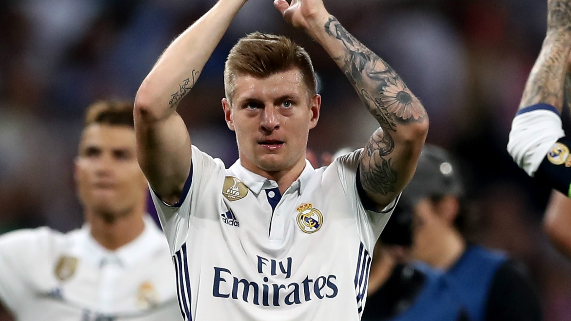 Le très beau geste de Toni Kroos. GOAL
