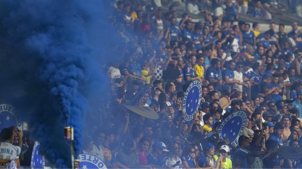 Imagem incrível da torcida da 'Raposa'. Goal