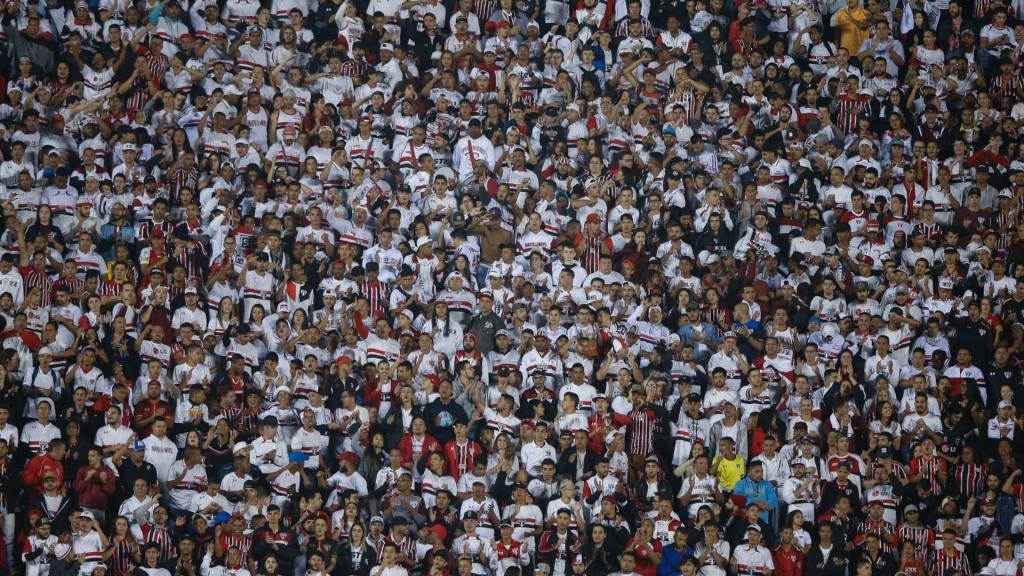Torcida do Botafogo encara fila para entrar no Maraca. Goal