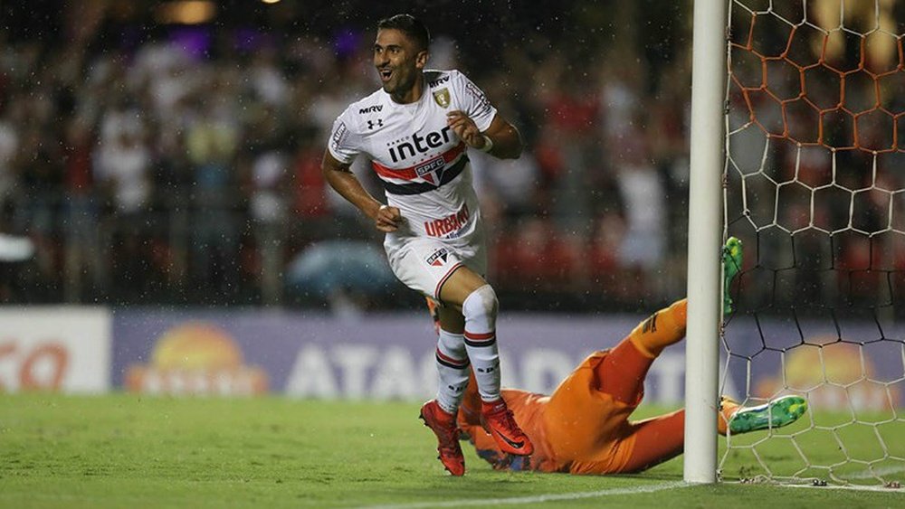 Tréllez celebra gol e liderança do São Paulo. Goal