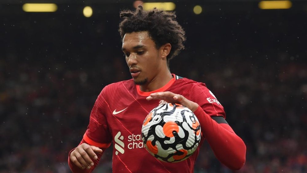 Klopp: Why swap Alexander-Arnold? GOAL