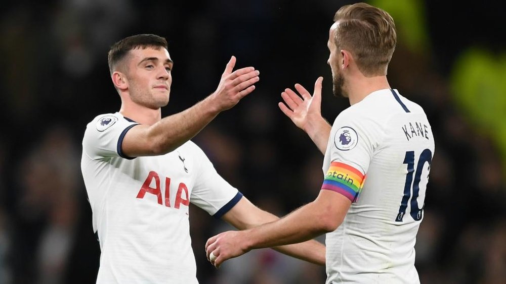 Troy Parrott's new Tottenham contract runs until 2023. GOAL