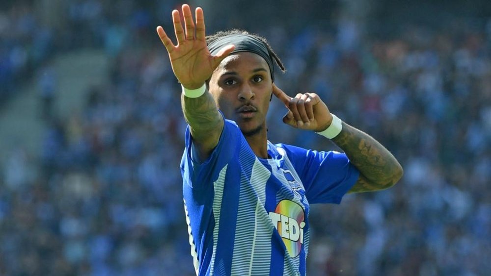 Lazaro completes Inter move. GOAL