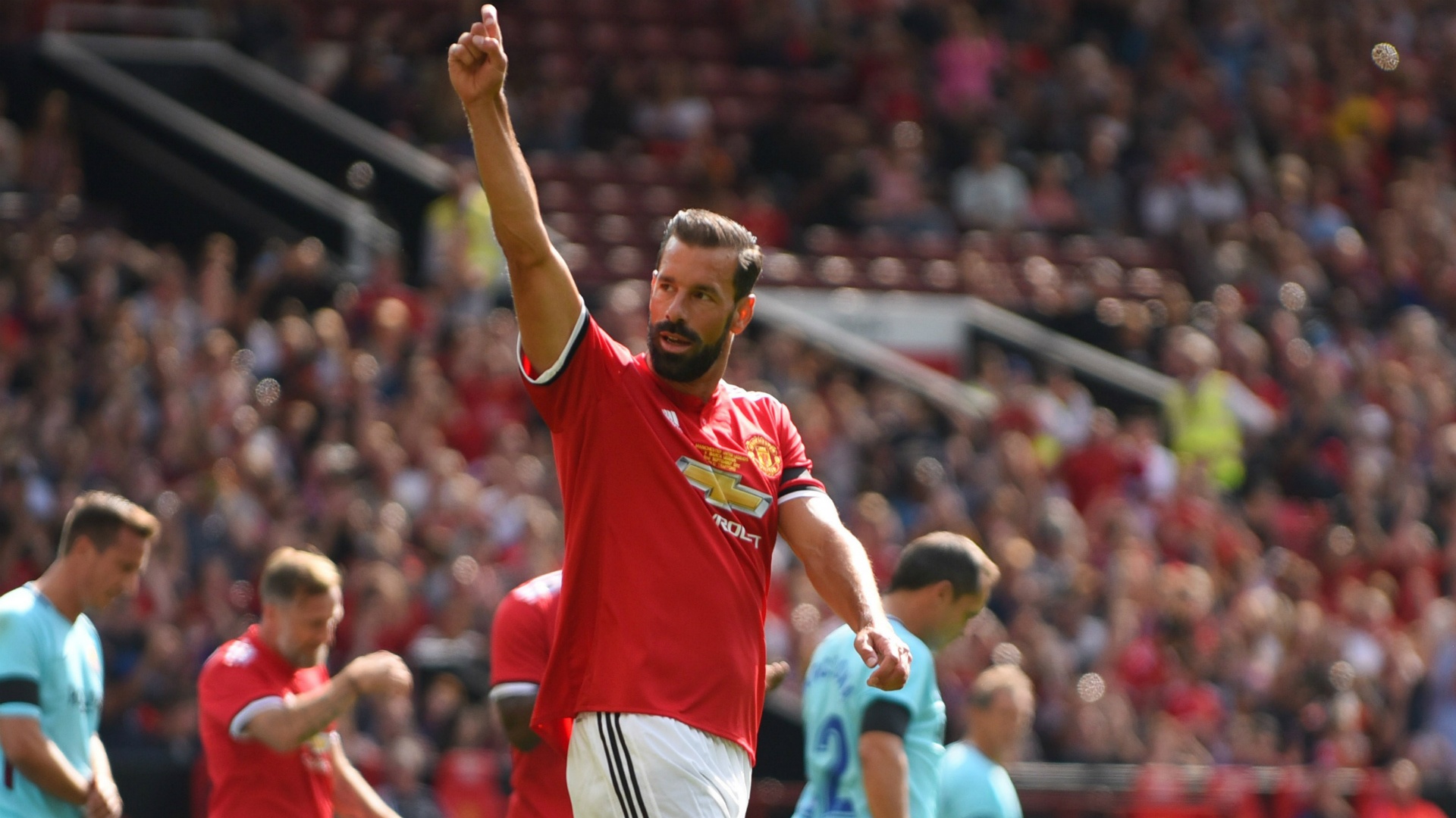 Van Nistelrooy scores for Man Utd on Old Trafford return