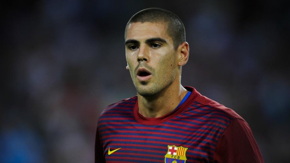 Valdes back at Barcelona as under-19 coach. GOAL