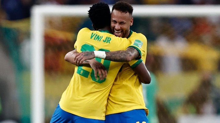 'Football is joy, it's a dance' – Pele and Neymar tell Vinicius Junior to keep dancing. AFP