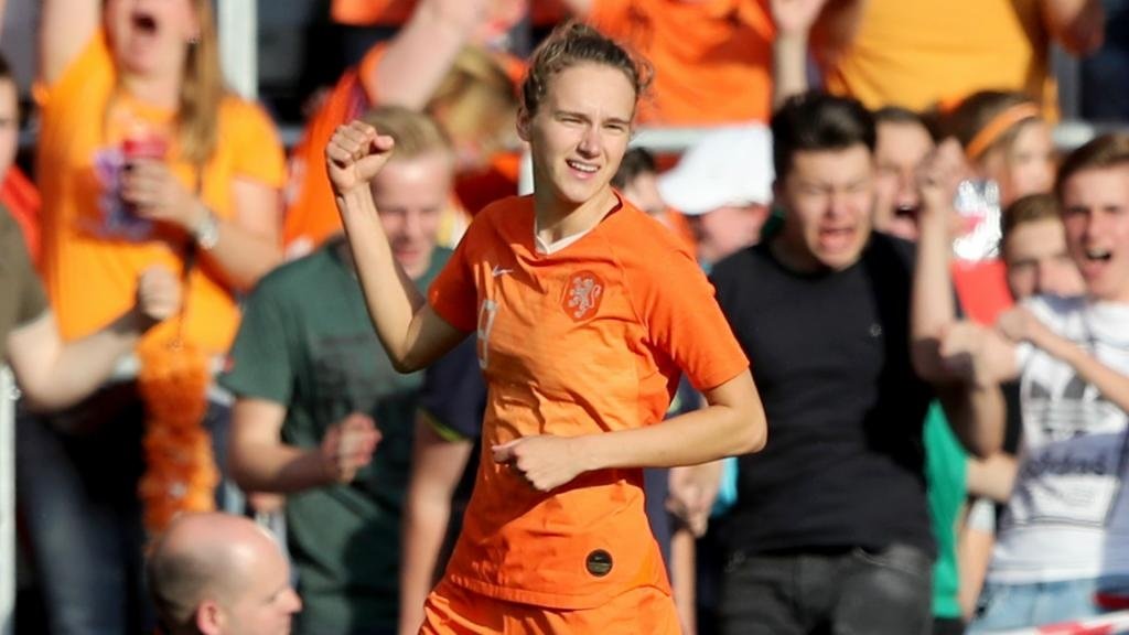 Miedema celebrates as KNVB agree equal pay for Netherlands players