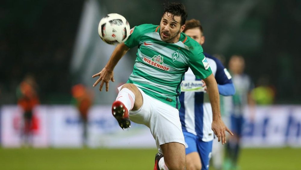 Claudio Pizarro è un nuovo giocatore del Werder Brema. Goal