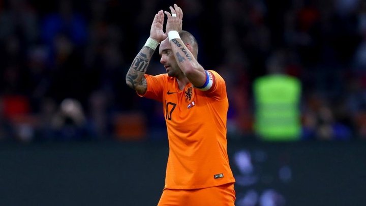 Sneijder bids Netherlands farewell