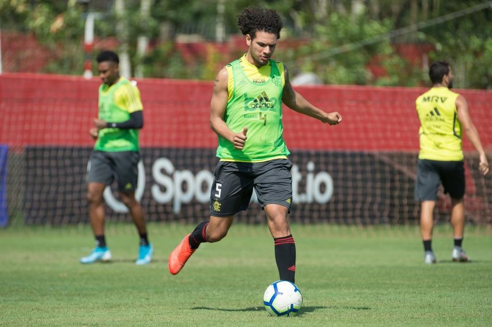 Jesus ressuscita o futebol do Willian Arão, peça chave do meio-campo do Flamengo