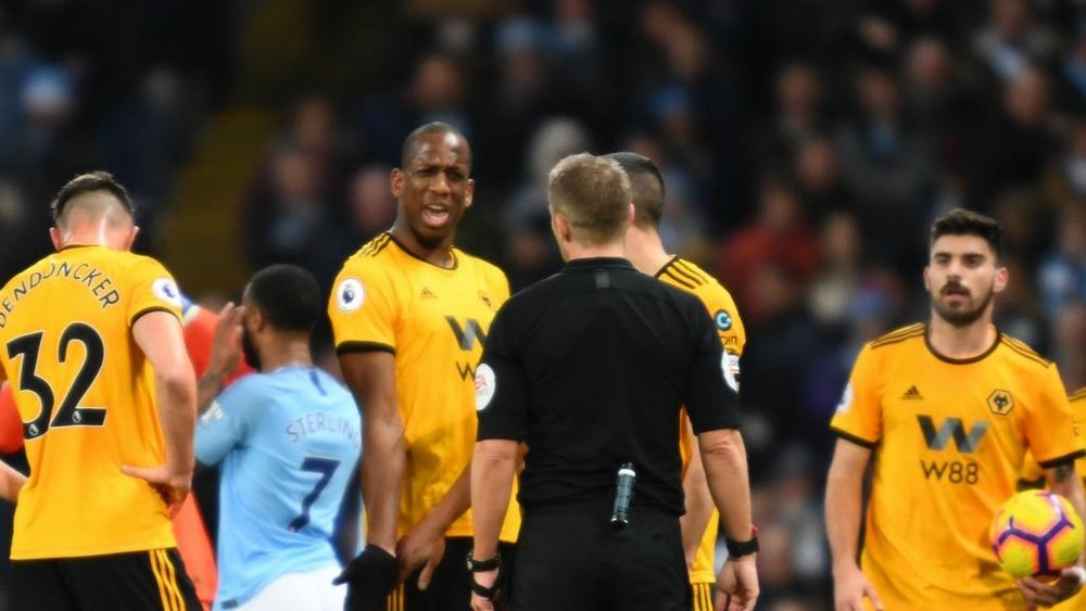 Nuno: Boly tackle a clear red card