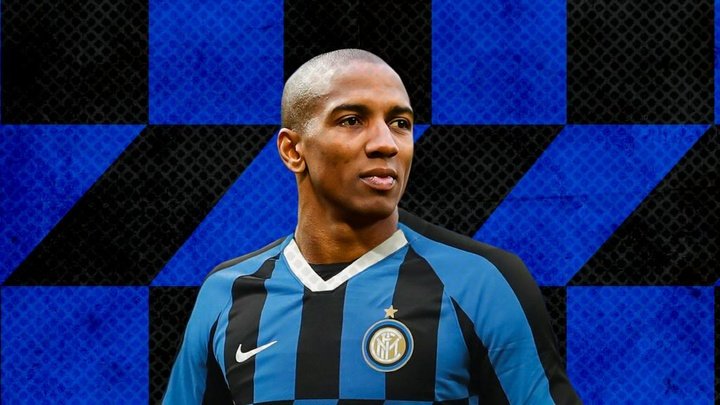 Young è un nuovo giocatore dell'Inter: è ufficiale